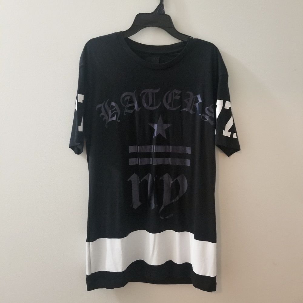 NWT Men's Streetwear Tee